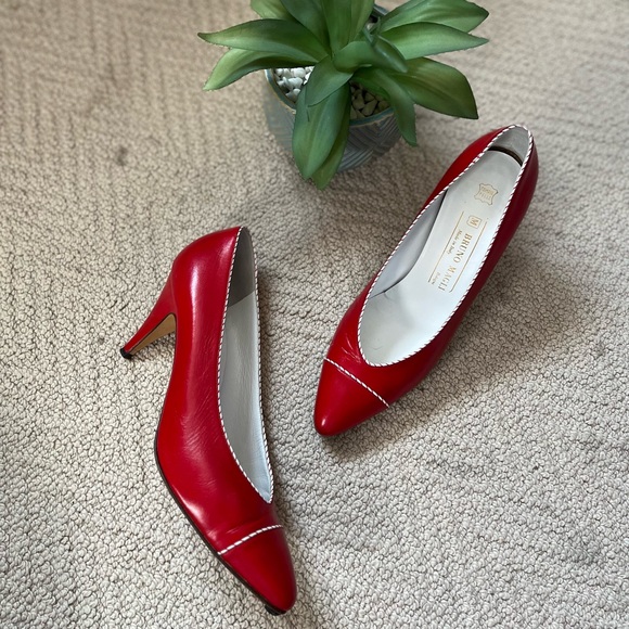 VTG Bruno Magli Heels - Picture 9 of 11